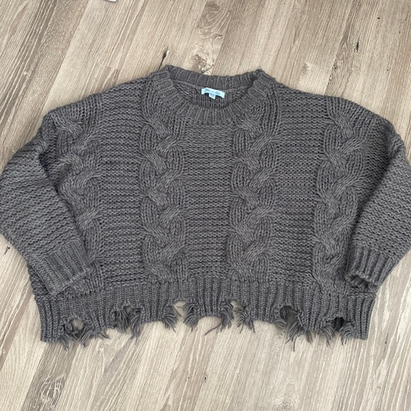 She + sky crop sweater/OS - Picture 1 of 3